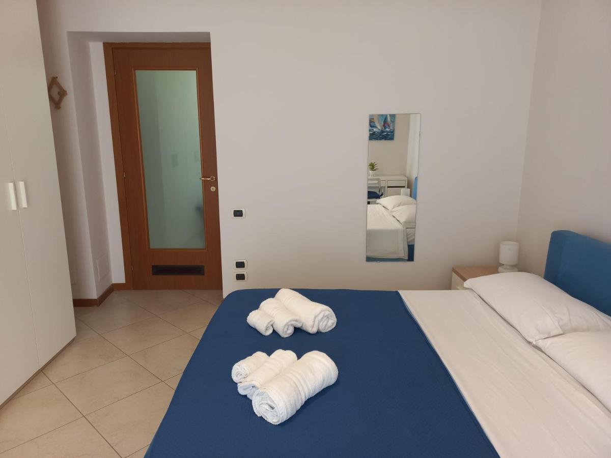 Appartamenti Le Gemme Neapel Exterior foto